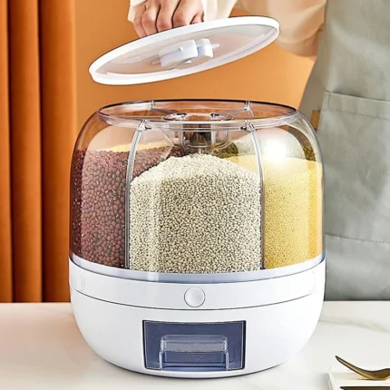 Transparent medium round rotatable plastic food storage container with sealed lid